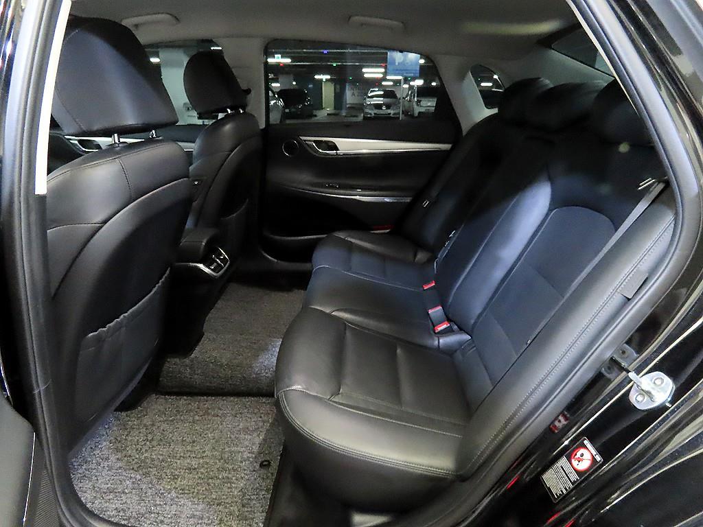 HYUNDAI Grandeur - Vista 7