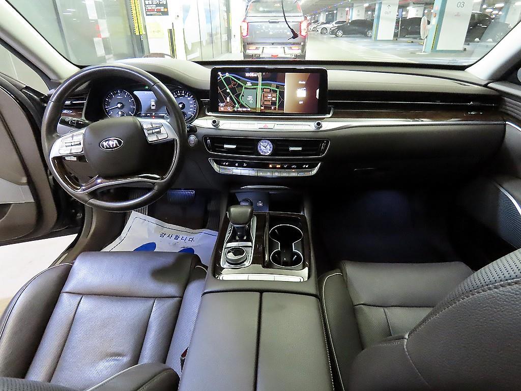 KIA K9 - Vista 10