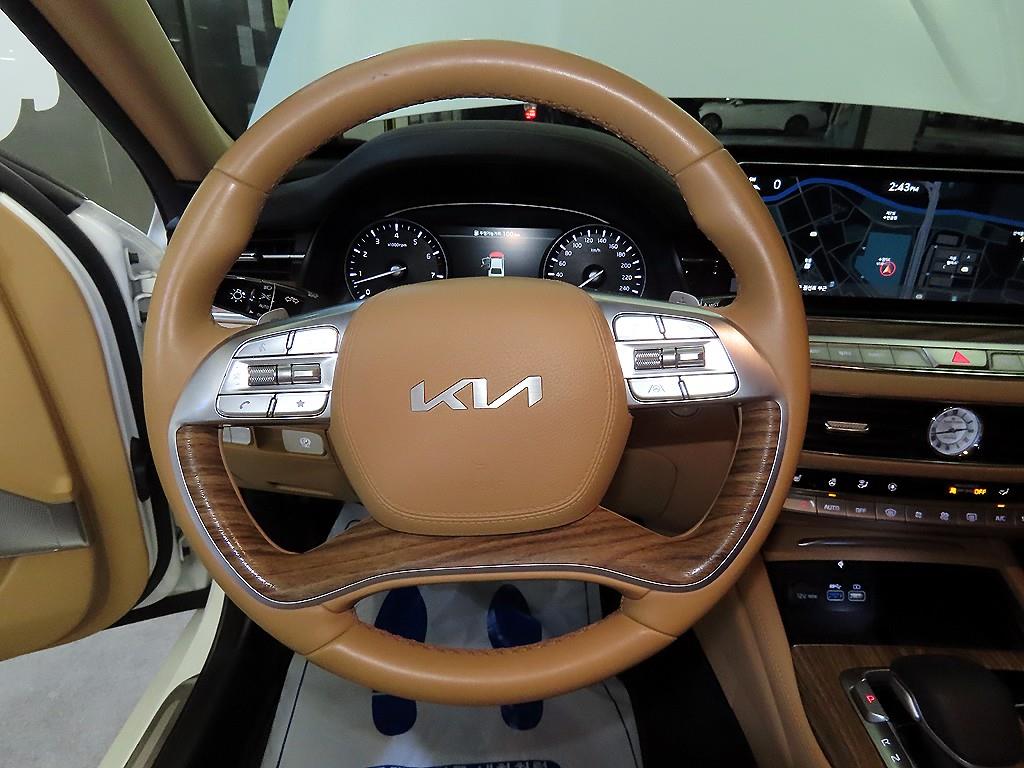 KIA K9 - Vista 8