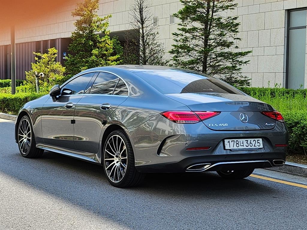 Mercedes Benz CLS Class - Vista 3