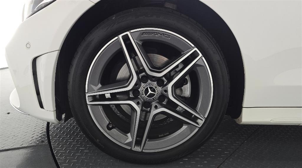 Mercedes Benz C Class - Vista 5