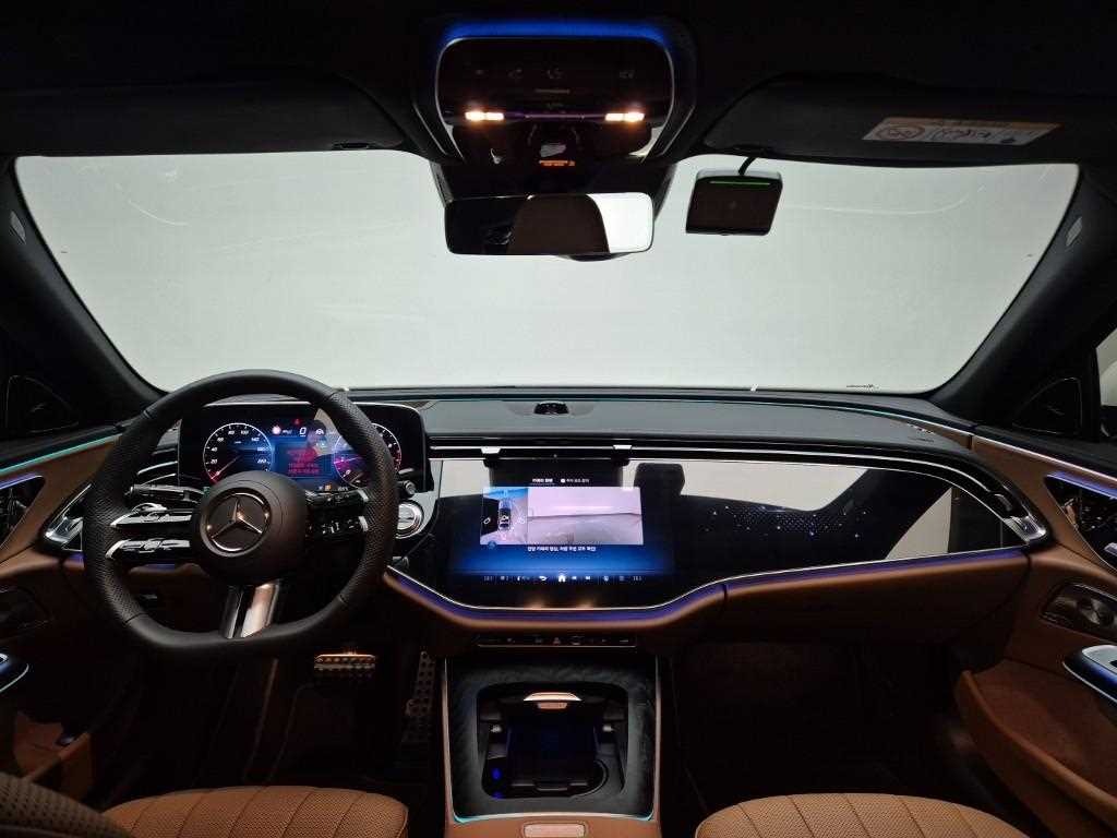 Mercedes Benz E class - Vista 7