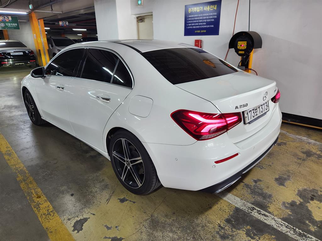 Mercedes Benz A Class - Vista 2
