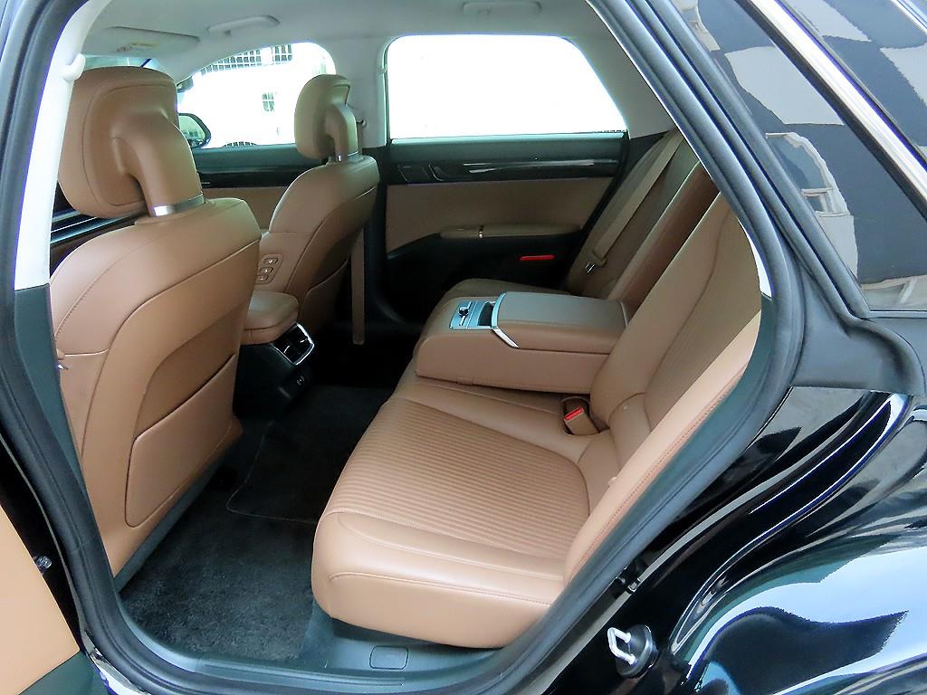 HYUNDAI Grandeur - Vista 6