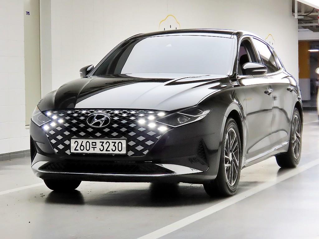 HYUNDAI Grandeur - Vista 2