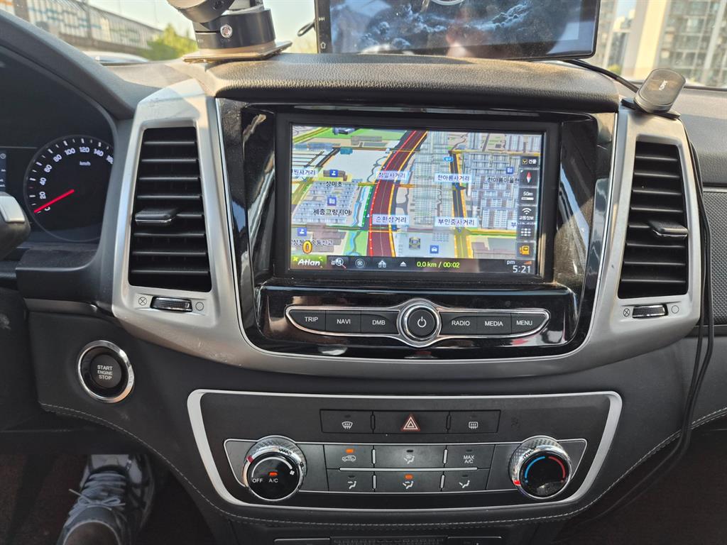 Ssangyong Rexton - Vista 8