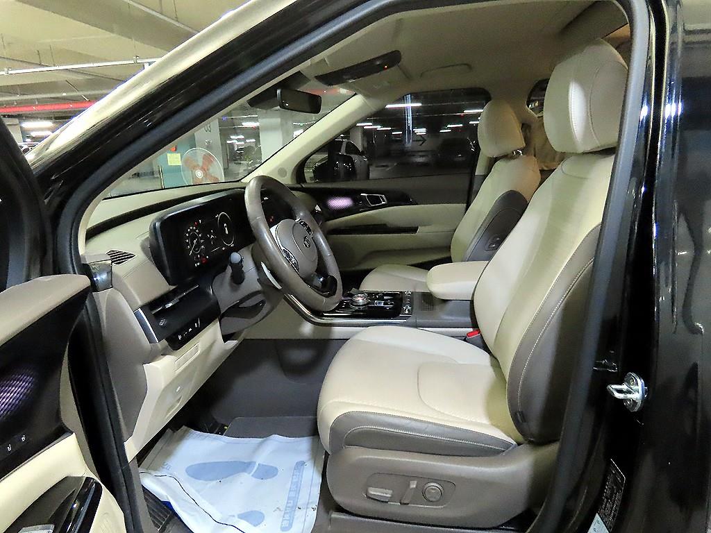 KIA Carnival - Vista 6