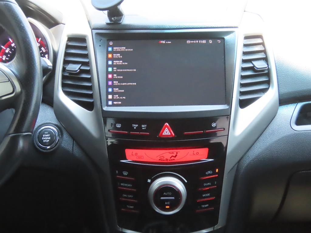 Ssangyong Tivoli 2015 Blanco - Importación desde Corea - HF Imports Iquique - Foto 9