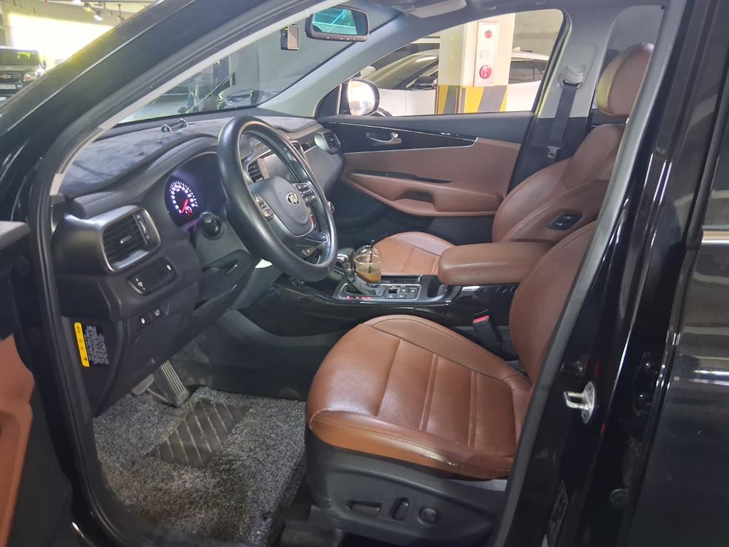 KIA Sorento - Vista 7