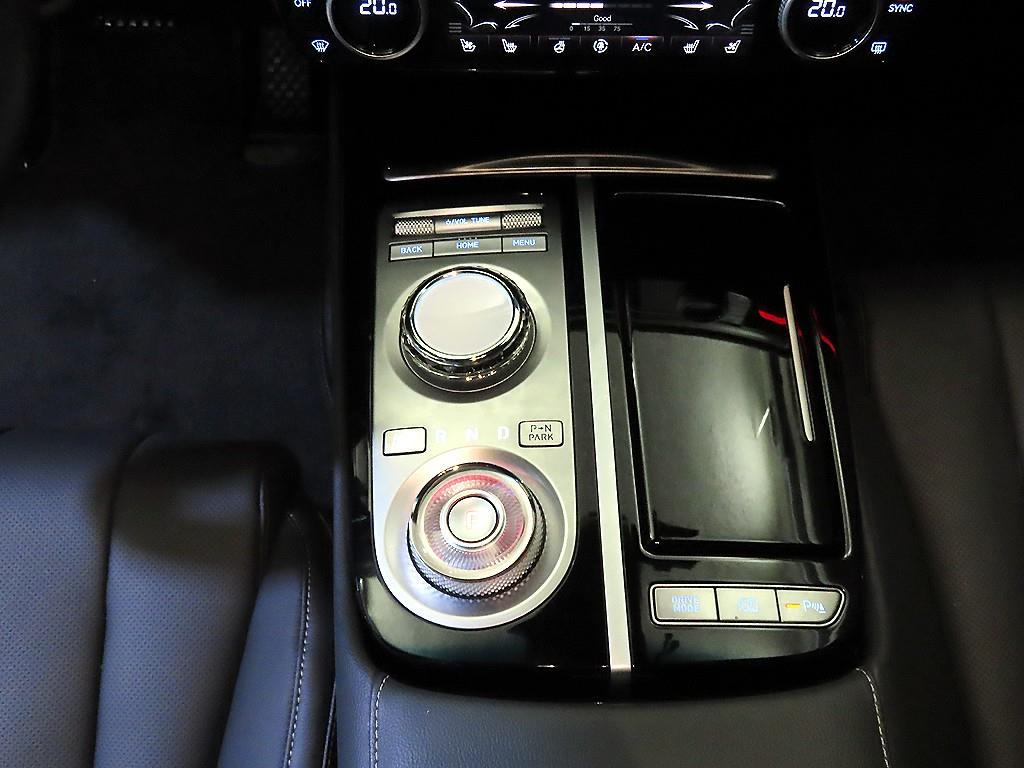 Genesis G80 - Vista 12