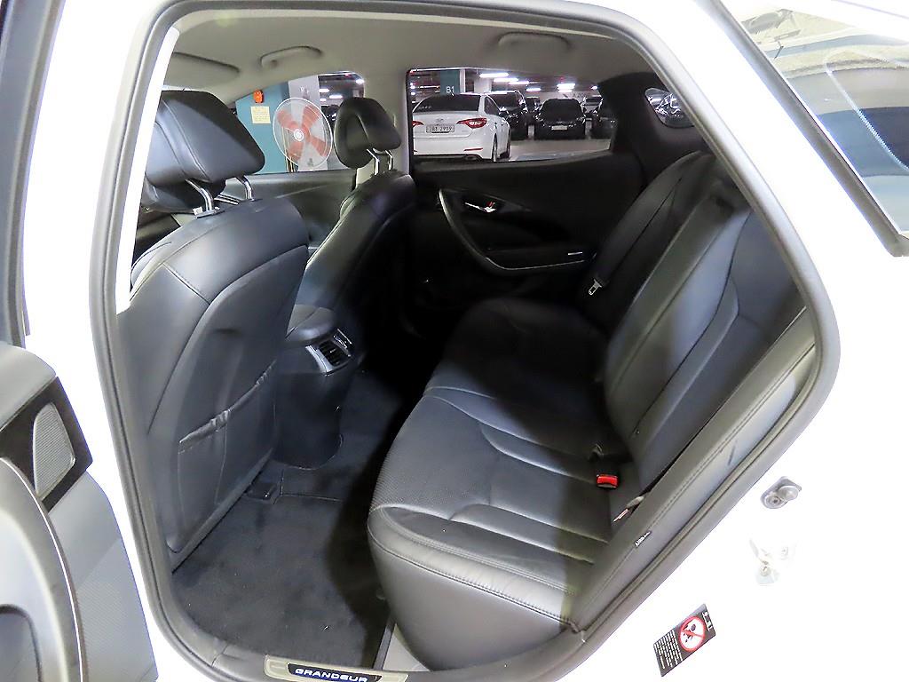 HYUNDAI Grandeur - Vista 7
