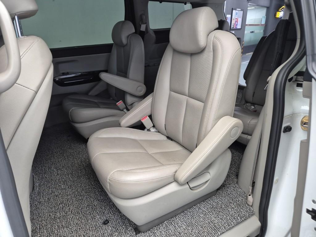 KIA Carnival 2019 Blanco - Importación desde Corea - HF Imports Iquique - Foto 15