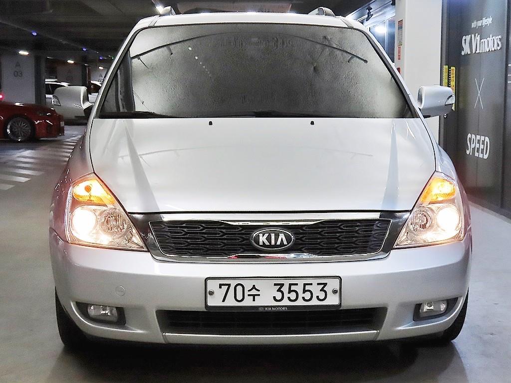 KIA Carnival - Vista 2