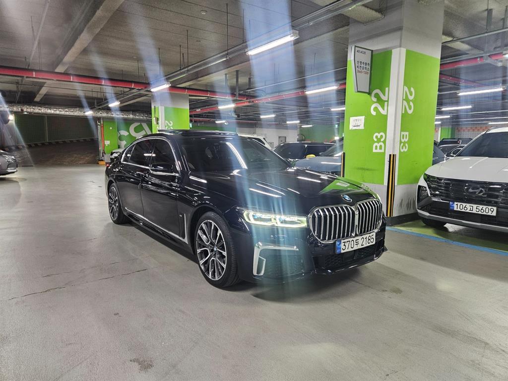 BMW 7 Series - Vista 3
