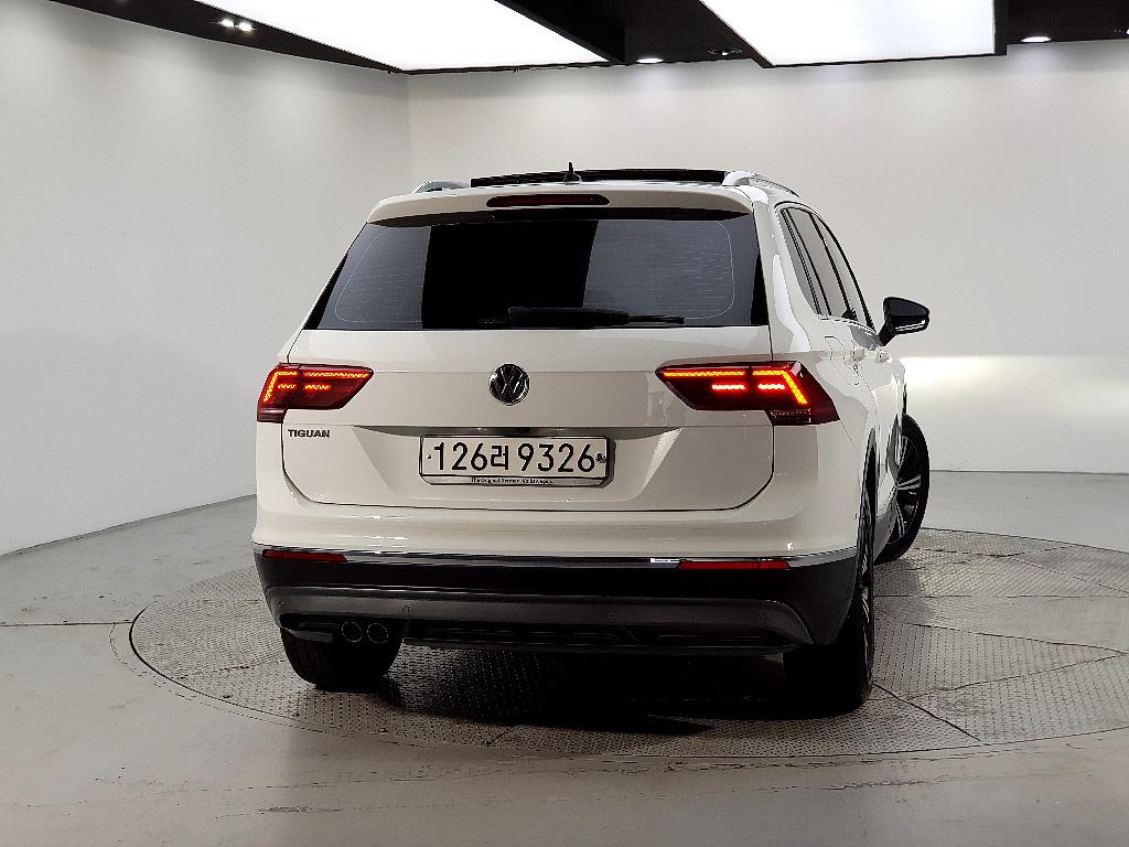 Volkswagen Tiguan - Vista 3