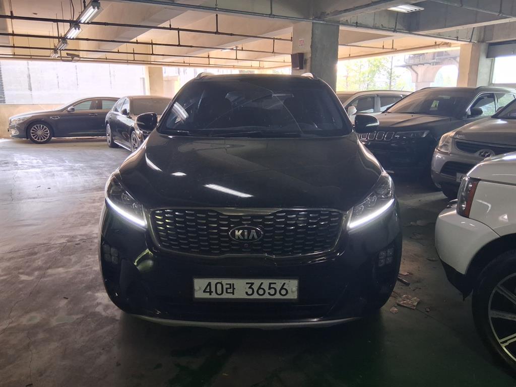 KIA Sorento 2018 Negro - Importación desde Corea - HF Imports Iquique - Foto 1