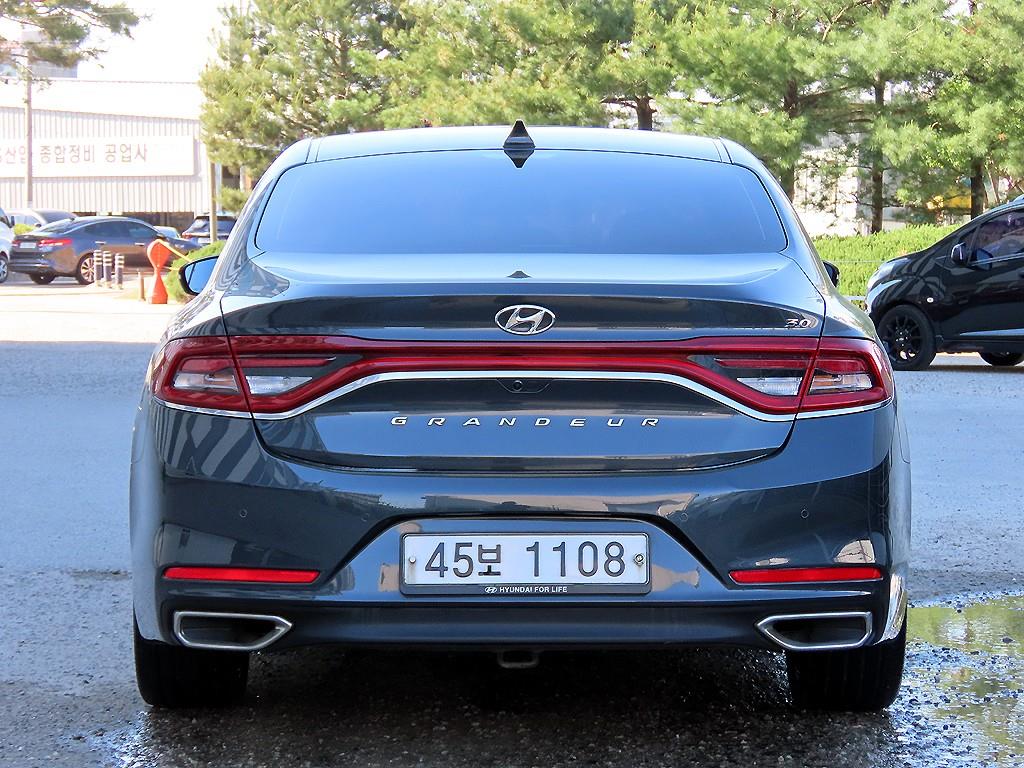 HYUNDAI Grandeur - Vista 4