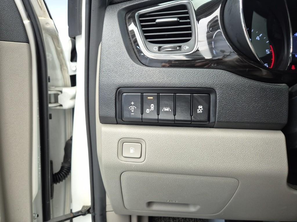 KIA Carnival 2019 Blanco - Importación desde Corea - HF Imports Iquique - Foto 13