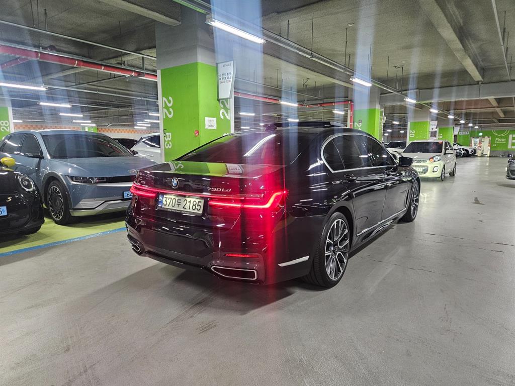 BMW 7 Series - Vista 6
