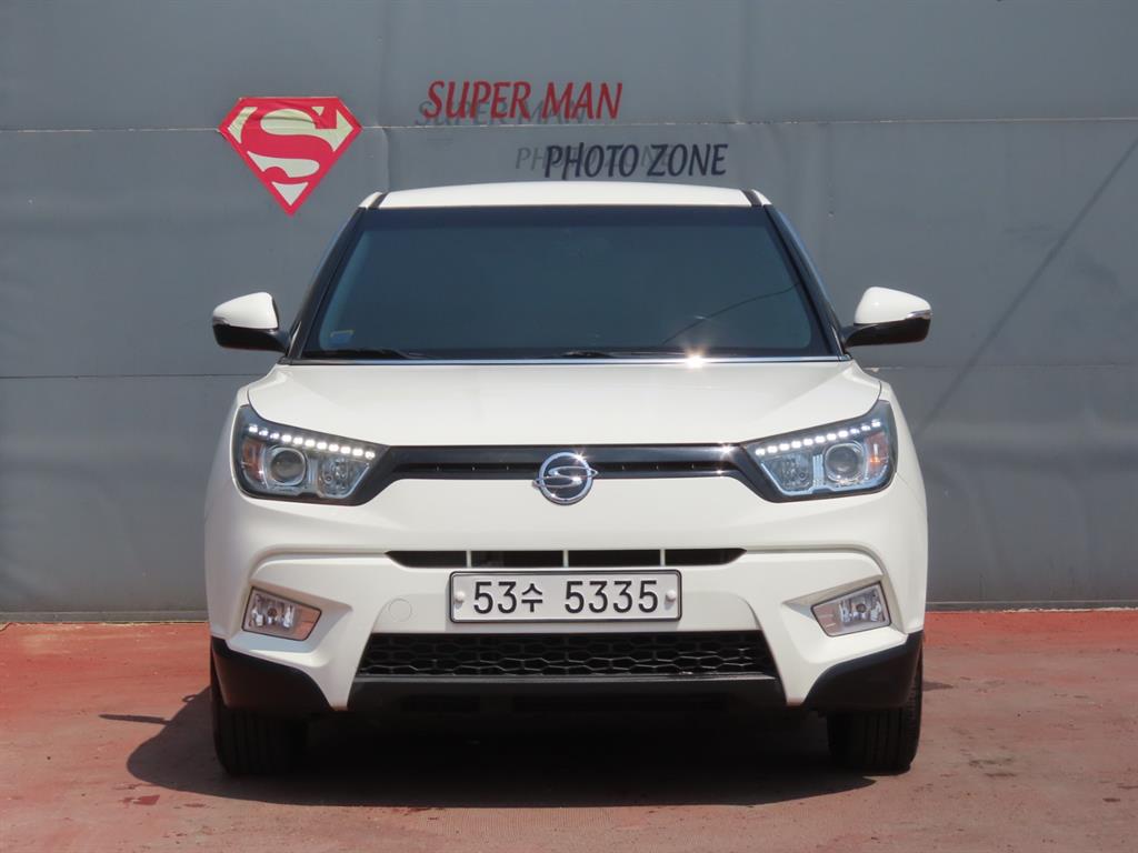 Ssangyong Tivoli - Vista 3