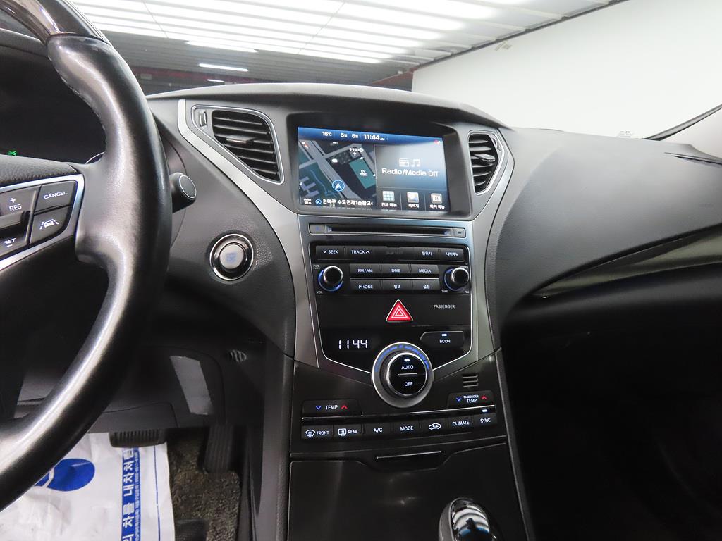 HYUNDAI Grandeur - Vista 10