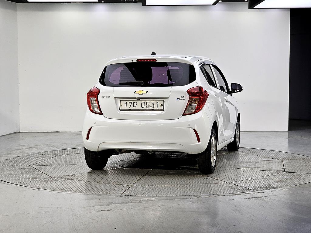Chevrolet Spark - Vista 3