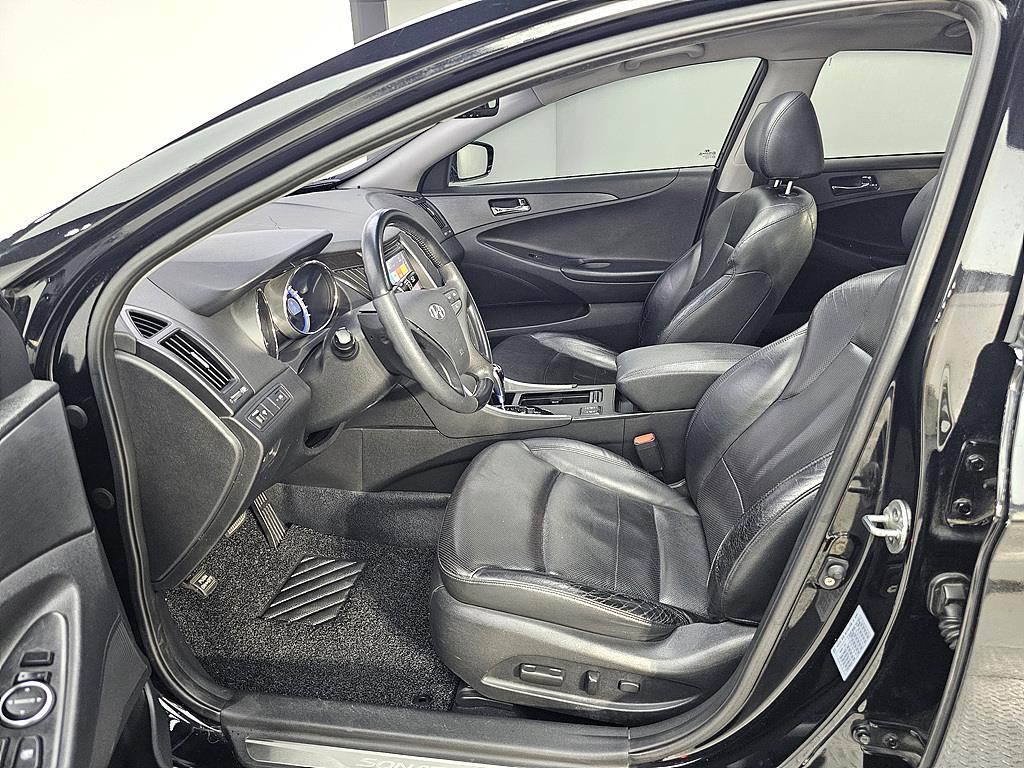 HYUNDAI Sonata - Vista 8