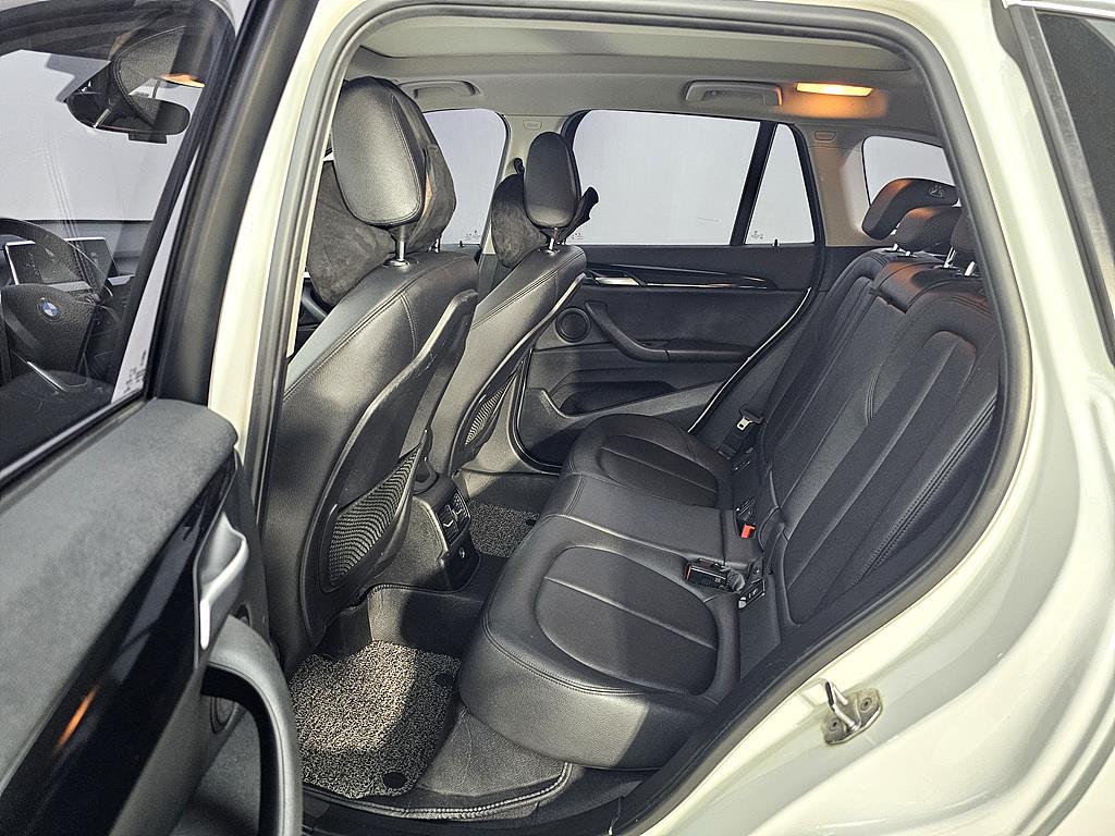 BMW X1 - Vista 9