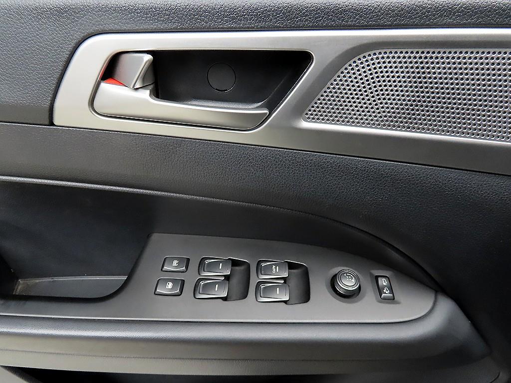Ssangyong Rexton - Vista 11