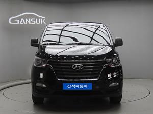 HYUNDAI Starex - Vista 2
