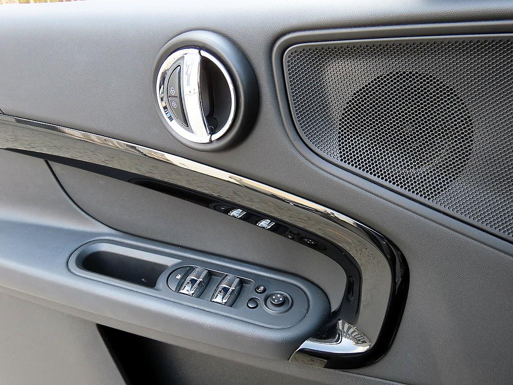 Mini Countryman - Vista 12