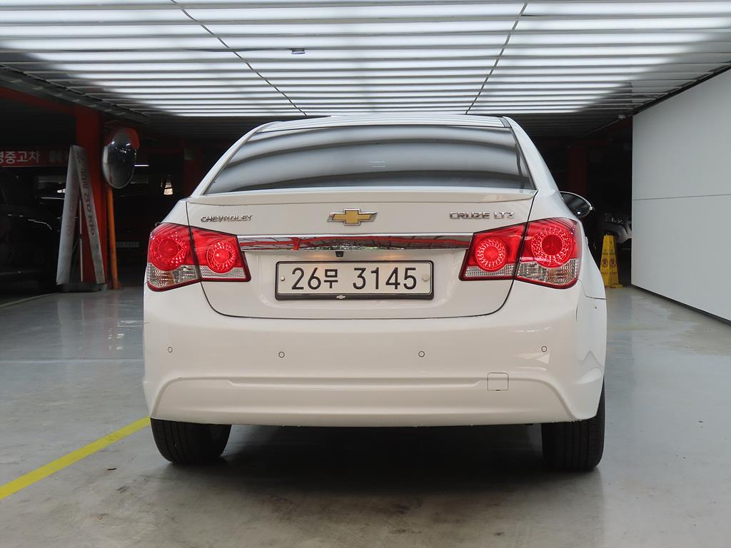 Chevrolet Cruise - Vista 3