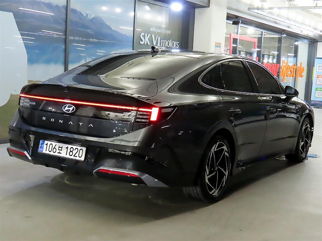 HYUNDAI Sonata - Vista 4