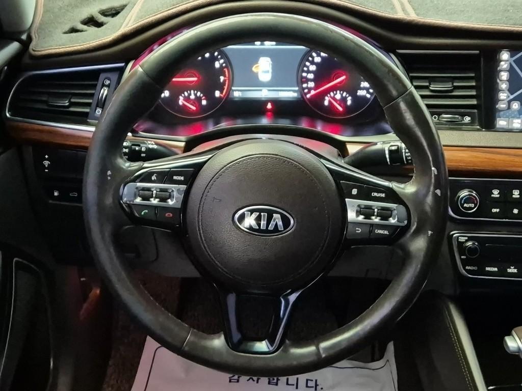 KIA K7 - Vista 8