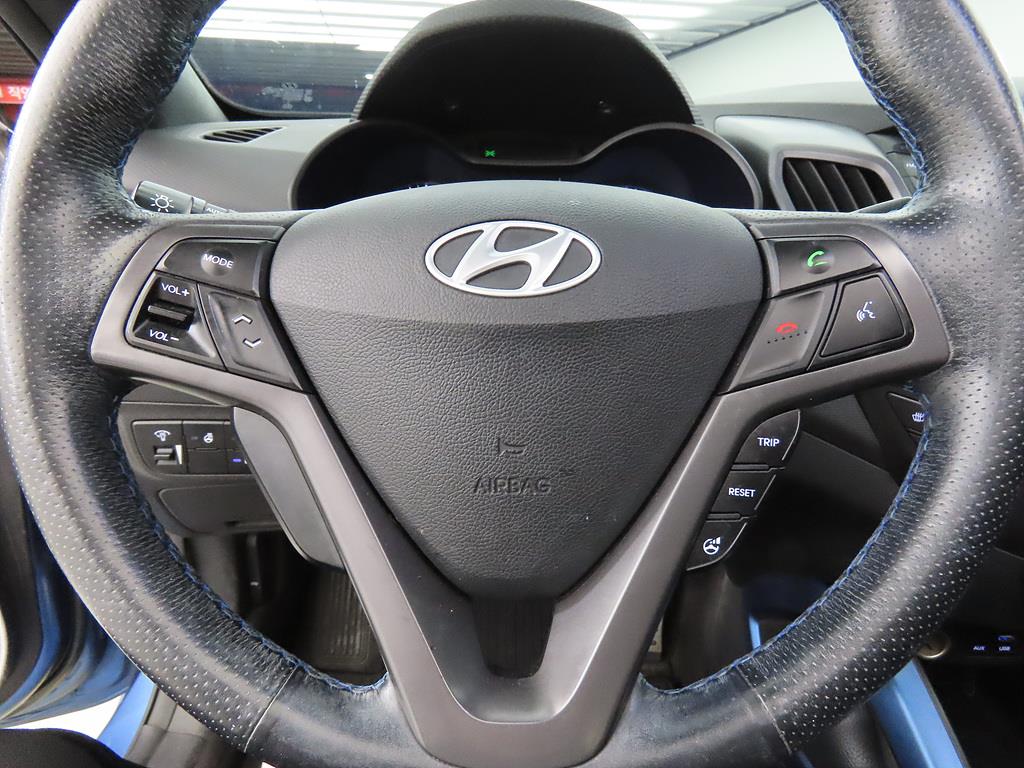 HYUNDAI Veloster - Vista 8