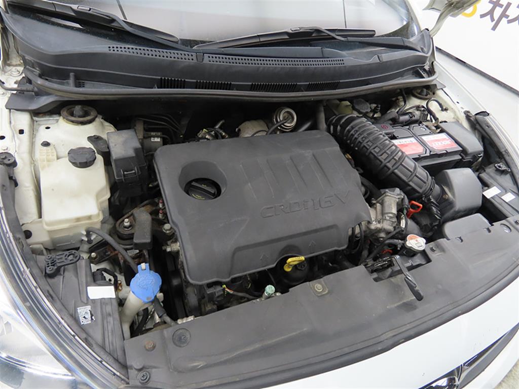 HYUNDAI Accent 2014 Blanco - Importación desde Corea - HF Imports Iquique - Foto 17
