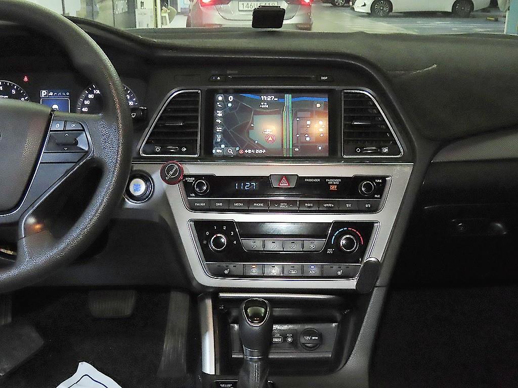 HYUNDAI Sonata - Vista 11