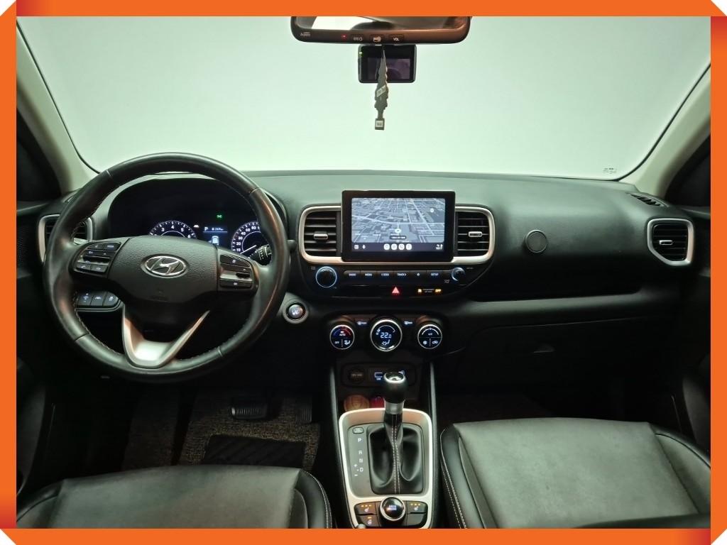 HYUNDAI Venue - Vista 7