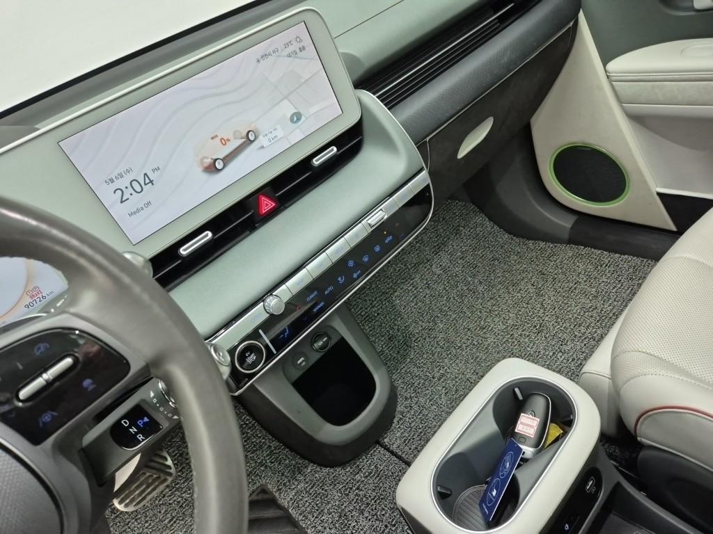HYUNDAI Ioniq 5 - Vista 10