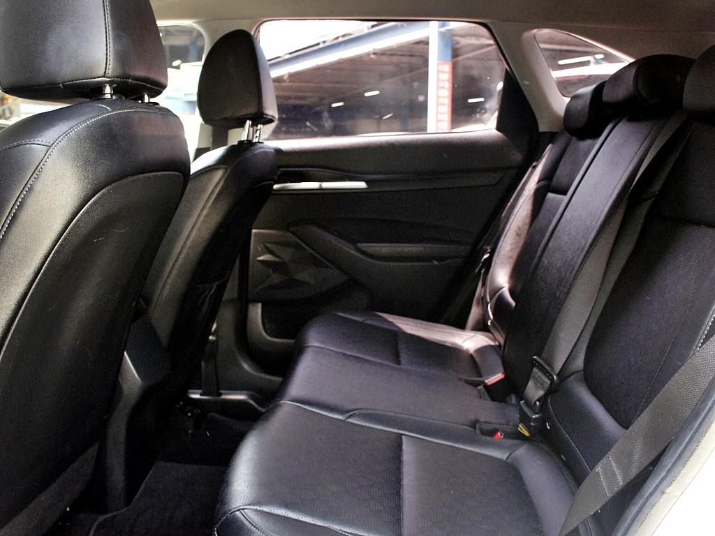 KIA Seltos - Vista 11
