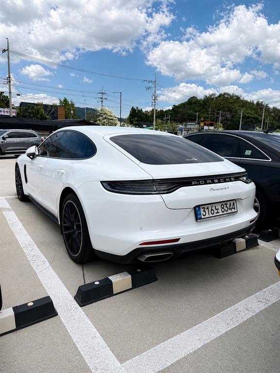 Porsche Panamera - Vista 2