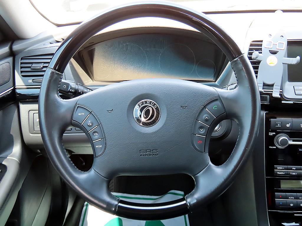KIA Opirus - Vista 7