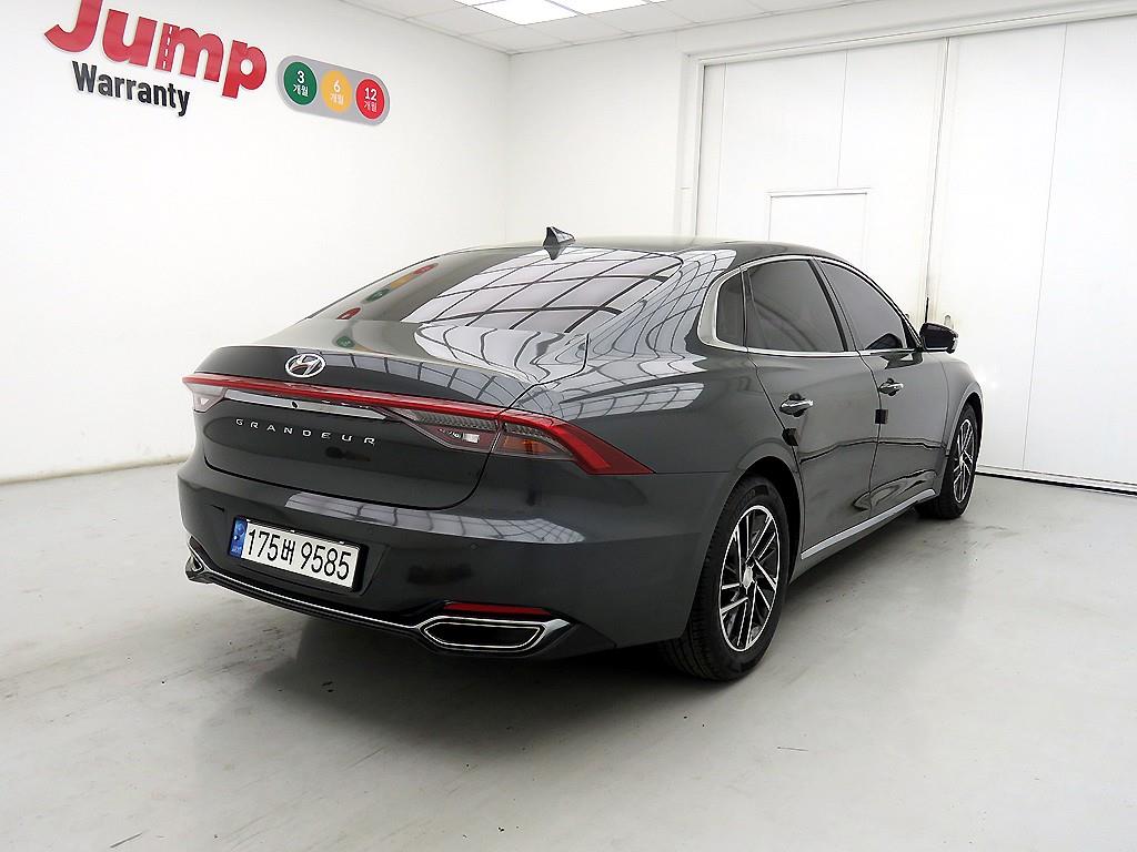 HYUNDAI Grandeur - Vista 4