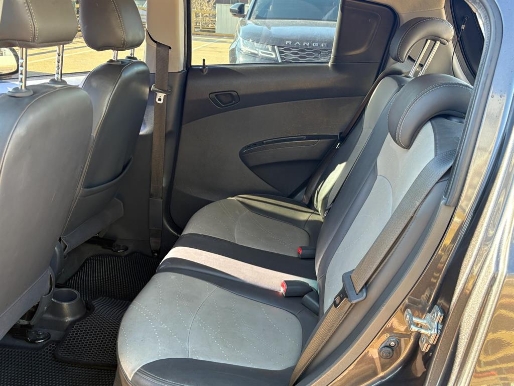 Chevrolet Spark - Vista 10