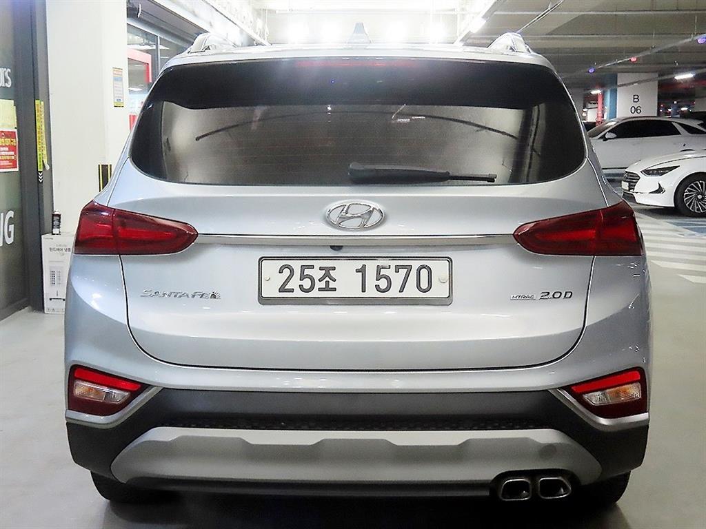 HYUNDAI Santa Fe - Vista 5