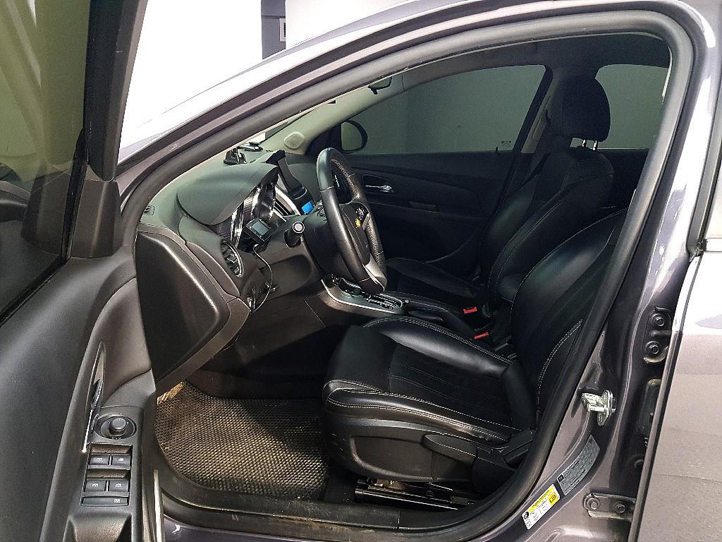 Chevrolet Cruise - Vista 7