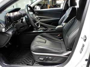 HYUNDAI Avante - Vista 10
