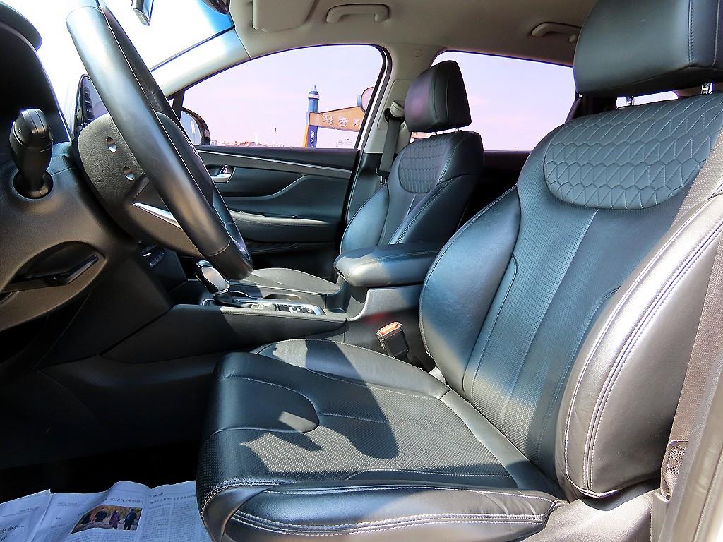 HYUNDAI Santa Fe - Vista 5