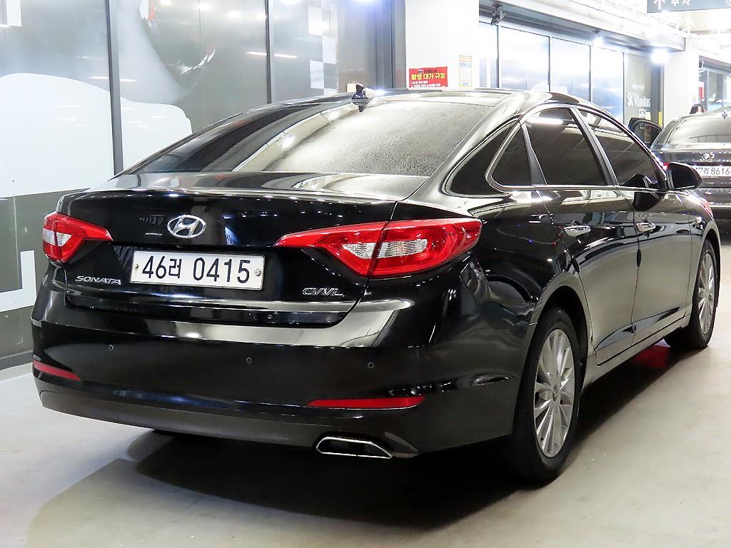 HYUNDAI Sonata - Vista 4