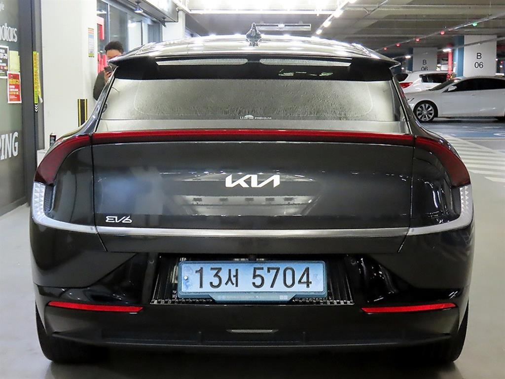 KIA EV6 - Vista 5